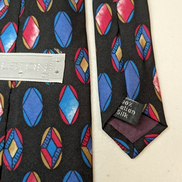 Vintage designer silk ties by Halston. Set of two ties. - Picture 2 of 5